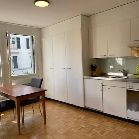 Practical And Cozy - Art 6 דירה *